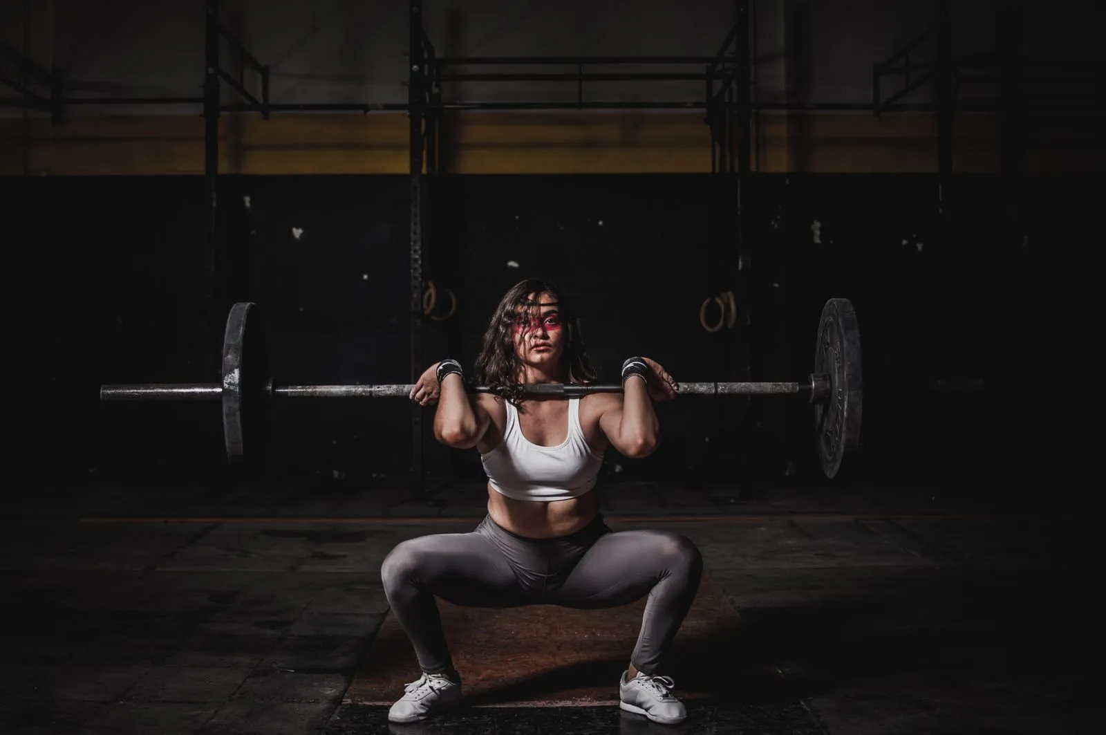 Nuria Alcaide entrenando en la sala.